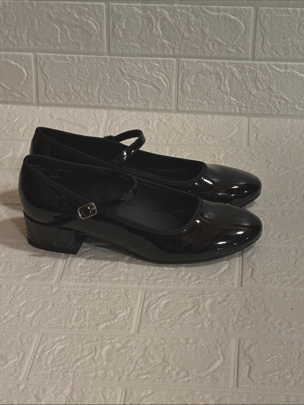 Madden NYC Size 9